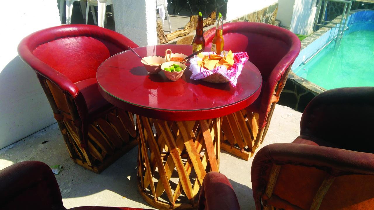 Hotel Falcon تاماسكوبو المظهر الخارجي الصورة