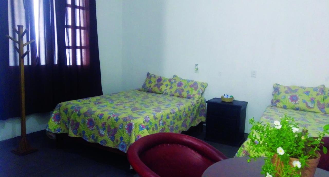 Hotel Falcon تاماسكوبو المظهر الخارجي الصورة